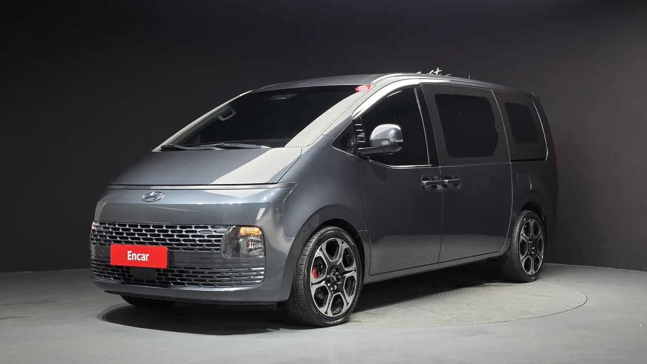 2023 Hyundai Staria Cargo 5-Seater
