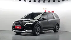 2023 Kia Carnival Diesel 9-Seater Prestige — фото 1