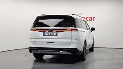 2023 Kia Canival 7-Seater Signature, белый — фото 4