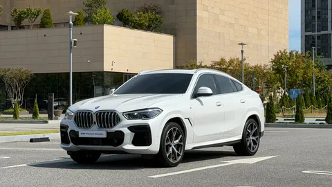 2022 BMW X6 xDrive40i M Sport
