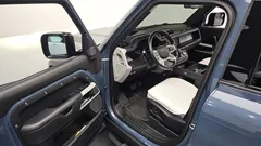 2022 Land Rover Defender 110 D300 HSE, голубой — фото 10