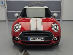 2023 Mini Clubman Classic Launch Pack, красный — фото 2