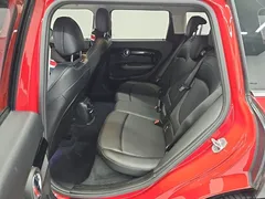 2023 Mini Clubman Classic Launch Pack, красный — фото 10
