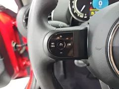 2023 Mini Clubman Classic Launch Pack, красный — фото 18
