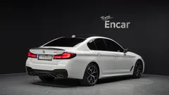 2022 BMW 5-Series 530i M Sport Package — фото 2