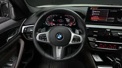 2022 BMW 5-Series 530i M Sport Package — фото 14