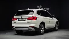 2022 BMW X3 xDrive 20d, белый — фото 2