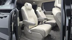 2023 Kia Carnival Diesel 9-Seater Signature — фото 12