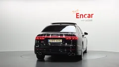 2021 Audi S8 4.0 TFSI Quattro LWB, чёрный — фото 4