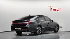 2022 Hyundai Sonata 2.0 — фото 2