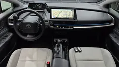 2024 Toyota Prius 2.0 XLE, серебристый — фото 7