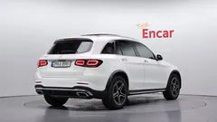 2022 Mercedes-Benz GLC-Class GLC300 4MATIC — фото 2