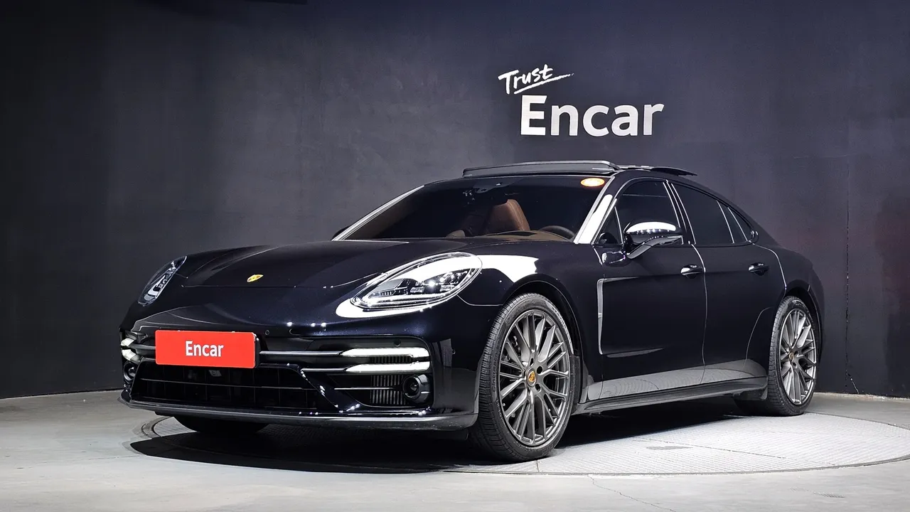2023 Porsche Panamera 2.9 AWD Platinum Edition