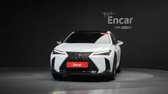 2024 Lexus UX 2.0 F-Sport 2WD, белый — фото 3
