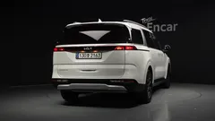 2023 Kia Carnival Gasoline 9-Seater Prestige — фото 4