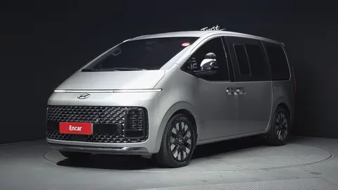 2022 Hyundai Staria 4WD Lounge 9-Seater