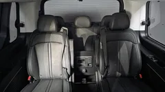 2022 Hyundai Staria 4WD Lounge 9-Seater — фото 13