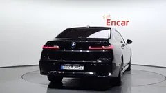 2023 BMW 7-Series 740i sDrive M Sport, чёрный — фото 4