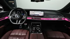 2023 BMW 7-Series 740i sDrive M Sport, чёрный — фото 7