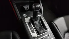 2023 Audi Q2 35 TDI Premium, белый — фото 9