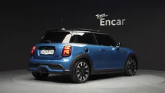 2022 Mini Cooper Classic Launch Pack, синий — фото 2
