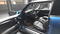 2022 Mini Cooper Classic Launch Pack, синий — фото 10