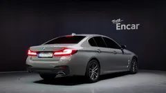 2022 BMW 5-Series 520i M Sport — фото 2