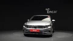 2021 Volkswagen Passat 2.0 TDI Premium, серебристый — фото 3