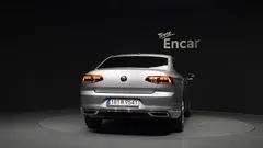 2021 Volkswagen Passat 2.0 TDI Premium, серебристый — фото 4