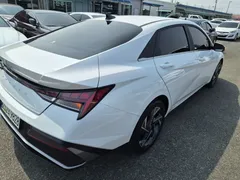 2024 Hyundai AVANTE Inspiration, белый — фото 5