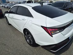 2024 Hyundai AVANTE Inspiration, белый — фото 6