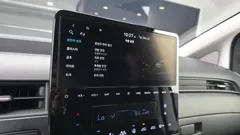 2022 Hyundai Staria 4WD Tourer 9-Seater — фото 15