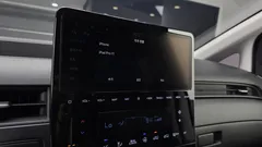 2022 Hyundai Staria 4WD Tourer 9-Seater — фото 16