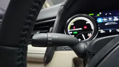 2022 Toyota Camry 2.5 XLE Hybrid, серый — фото 16