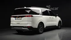 2023 Kia Carnival Gasoline 9-Seater Prestige — фото 2