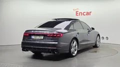 2021 Audi S8 4.0 TFSI Quattro LWB, серый — фото 2