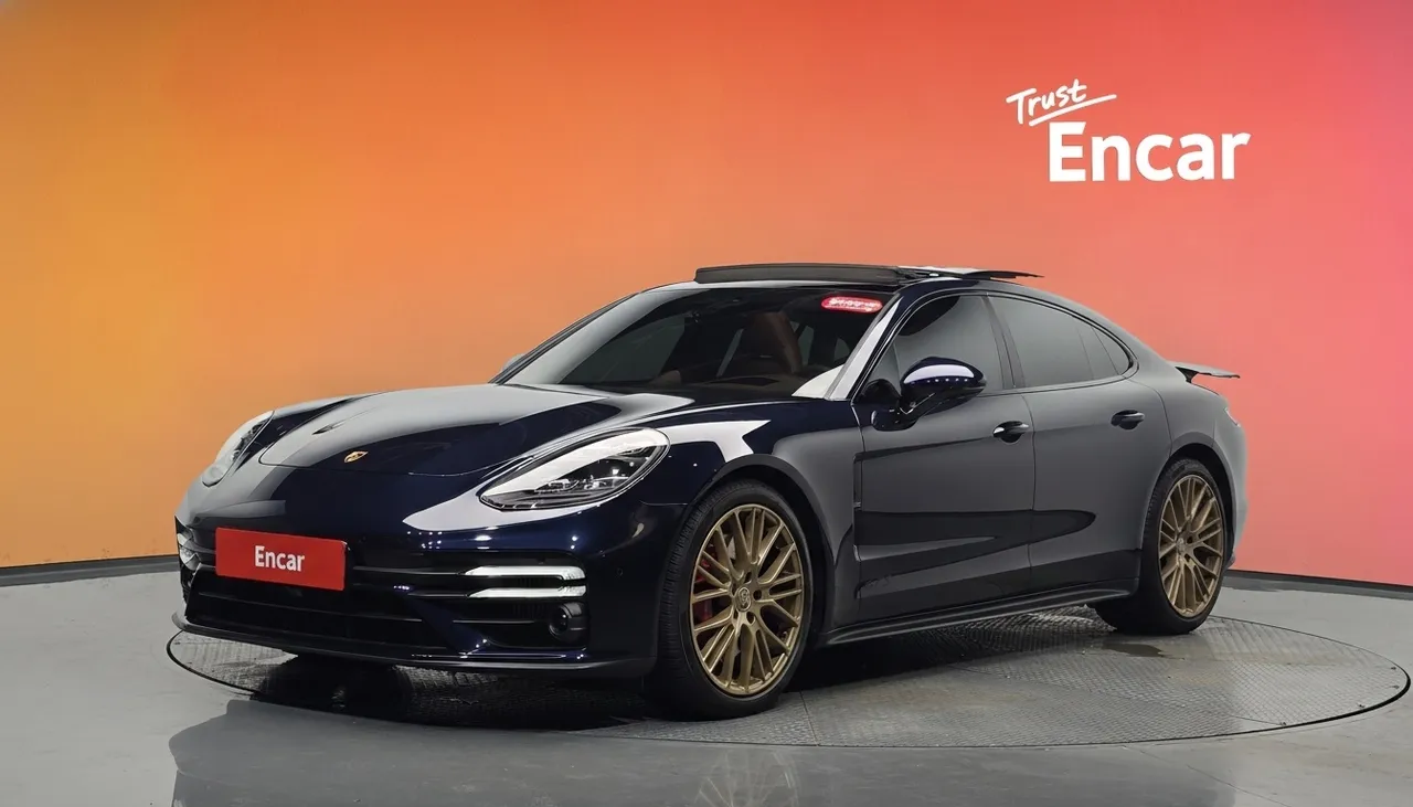 2022 Porsche Panamera 4.0 GTS