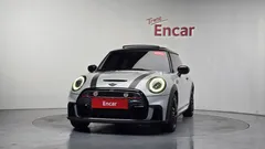 2022 Mini Cooper JCW Rockingham GT Edition, серебристый — фото 3