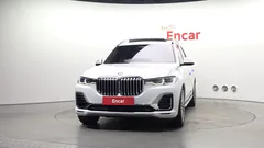 2022 BMW X7 xDrive 40d Design Pure Excellence 7-Seater — фото 3