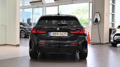 2023 BMW 1-Series 120i M Sports — фото 3