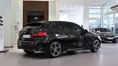 2023 BMW 1-Series 120i M Sports — фото 4