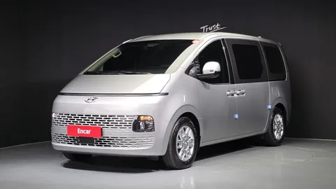 2022 Hyundai Staria Tourer 11-Seater