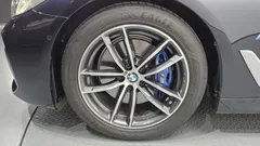 2023 BMW 5-Series 520i M Sport — фото 5