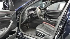 2023 BMW 5-Series 520i M Sport — фото 10