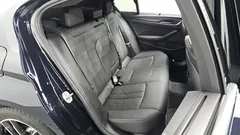 2023 BMW 5-Series 520i M Sport — фото 11