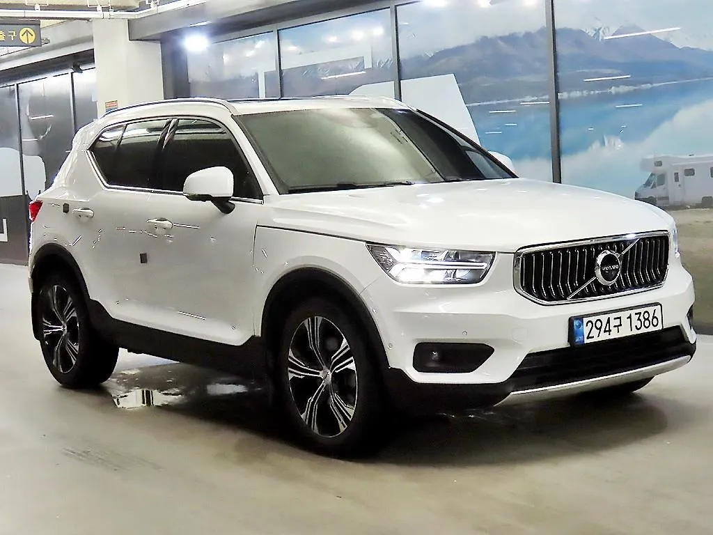 2022 Volvo XC40 B4 Inscription