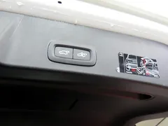 2022 Volvo XC40 B4 Inscription — фото 19