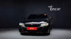 2022 BMW 5-Series 520i M Sport, чёрный — фото 3