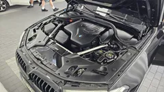 2022 BMW 5-Series 520i M Sport, чёрный — фото 6