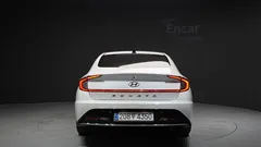 2022 Hyundai Sonata 2.0 — фото 4